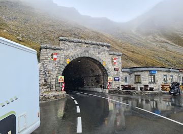 austria/grossglockner-high-alpine-road/shop/kiosk-hochtor-grossglockner-hochalpenstrassen-ag
