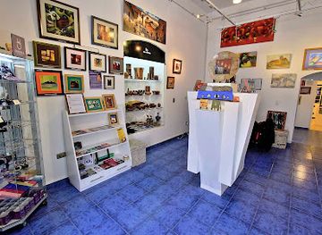 bolivia/sucre/historic-center/shop/galeria-arte-y-cultura-sucre