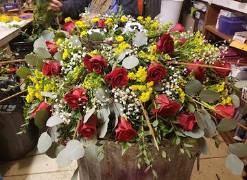 missouri/mark-twain-national-forest/shop/the-windmill-flowers-and-more-co