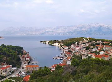 croatia/brac-island/shop/brac-e-bike