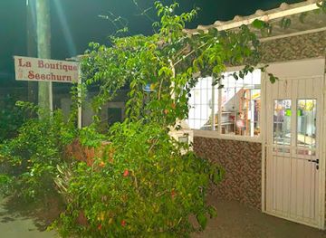 mauritius/riviere-du-rempart/shop/la-boutique-seechurn