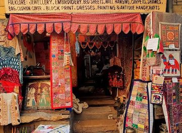 india/thar-desert/shop/desert-handicraft-emporium
