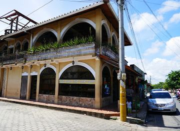 nicaragua/apoyo-lagoon/shop/mini-super