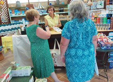 greece/crete/shop/souvenir-market