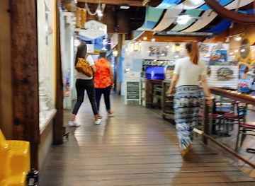 florida/naples-beach/shop/deb-s-touch-of-florida