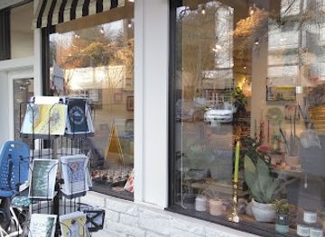 washington/seattle/queen-anne/shop/queen-anne-frame-gift