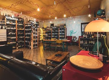 italy/langhe/shop/enoteca-la-vite-turchese-wine-tasting-wine-shop