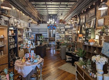 iowa/muscatine/shop/flipped-out-furniture