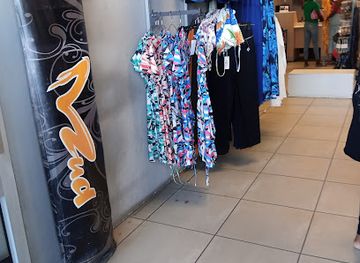 zambia/liuwa-plain-national-park/shop/mud-boutique-mongu