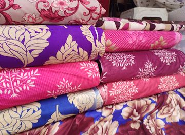 india/hyderabad/golconda-fort/shop/khaja-cloth-store