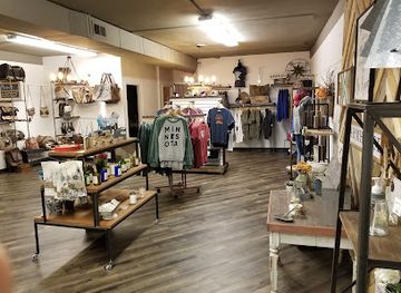 minnesota/mississippi-headwaters/shop/compass-rose-boutique