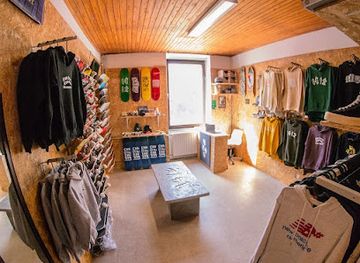 slovenia/zasavje/shop/1412-skateshop