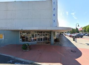 washington/richland/shop/attic-treasures