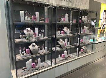 new-york/white-plains/shop/swarovski