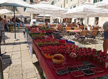 croatia/dubrovnik-riviera/shop/gunduliceva-poljana-market