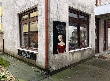 hungary/hortobagy/shop/monroe-divatsarok