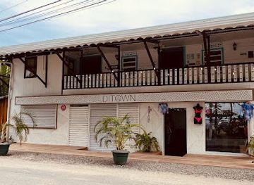 costa-rica/puerto-viejo/shop/ditown-shop