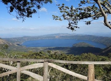 el-salvador/santa-ana/santa-ana-volcano-national-park/shop/santa-ana-volcano