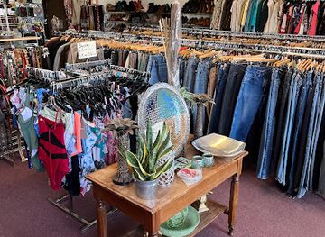 new-mexico/las-cruces/shop/a-thrift-store