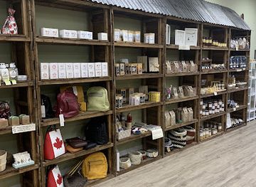 canada/southwestern-ontario/shop/hidden-treasures-boutique