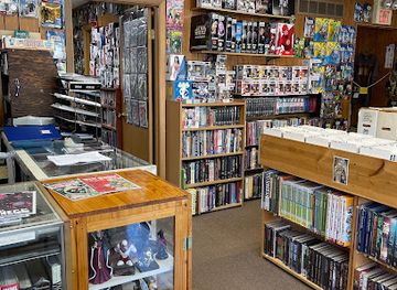 illinois/elgin/shop/thom-s-comics-collectibles