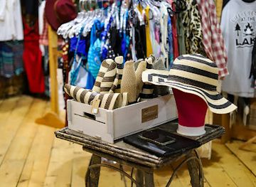 wisconsin/northwoods/shop/the-wild-iris-emporium