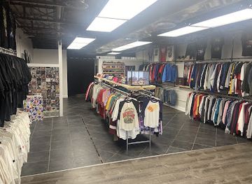 ohio/akron/shop/lonia-vintage