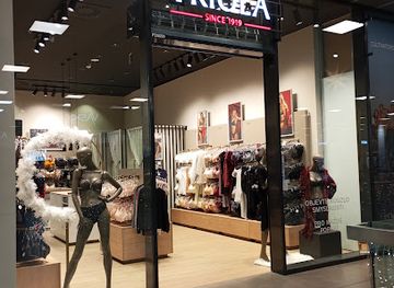 czechia/ostrava/shop/triola