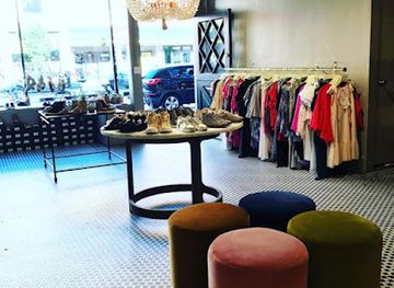 iowa/iowa-city/shop/catherines-boutique