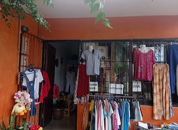 uruguay/sierra-de-los-caracoles/shop/ropa-de-segunda-mano-en-san-carlos