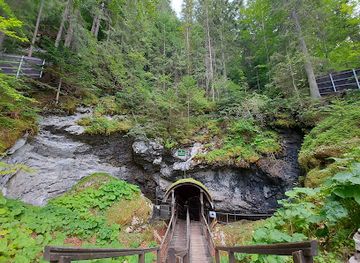 slovakia/pieniny-national-park/shop/dobsinska-ice-cave
