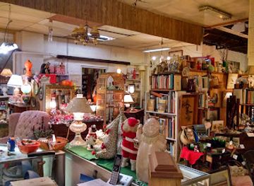 maryland/blackwater-national-wildlife-refuge/shop/dark-horse-antiques