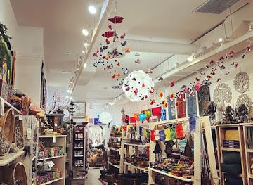 canada/ottawa/glebe/shop/the-garden-of-light