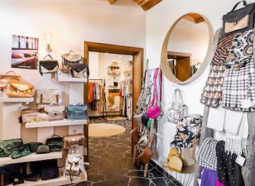 belgium/hautes-fagnes/shop/hello-les-copines