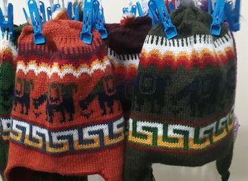 bolivia/uyuni/shop/venta-y-arreglos-de-ropa