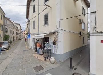 slovenia/izola/shop/light-blue