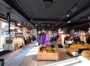 germany/zugspitze/shop/the-north-face-garmisch