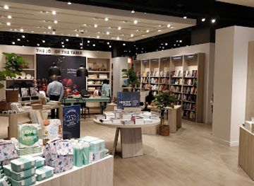 canada/kingston-and-the-islands/shop/indigo-kingston