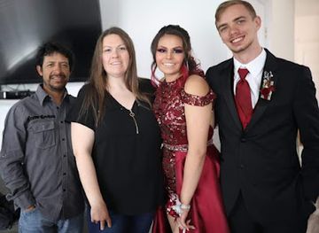 south-dakota/spearfish-canyon/shop/bridal-boutique-and-bling-prom-ii