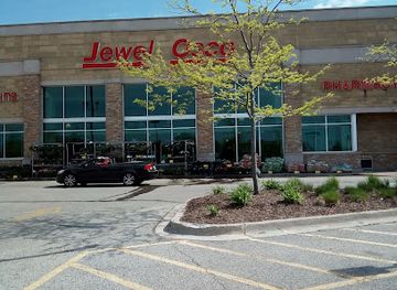 illinois/chain-o-lakes-state-park/shop/jewel-osco