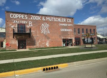 indiana/the-ohio-river-valley/shop/coppes-commons