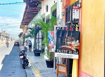 nicaragua/mombacho-volcano/shop/cigars-rum-tasting-cigar-tour-coffee-flor-de-cana-boutique-shop