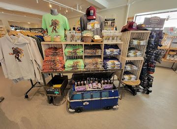 maine/bar-harbor/shop/island-trading-company