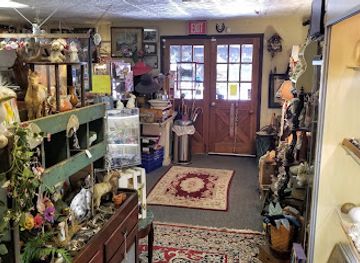 delaware/wilmington/shop/the-zeppelin-and-the-unicorn-antique-shop