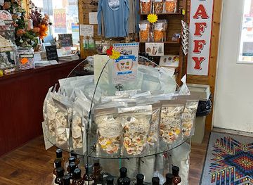 Medora, Rushmore Mt Taffy Shop