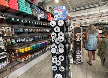 california/lake-tahoe/shop/beachside-gifts