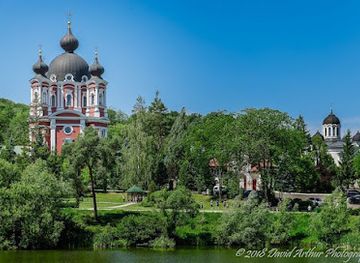 moldova/divnogorie-national-park/shop/curchi-monastery