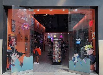 florida/orlando-theme-parks/shop/character-world