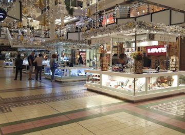 south-africa/cape-winelands/shop/victoria-wharf-shopping-centre
