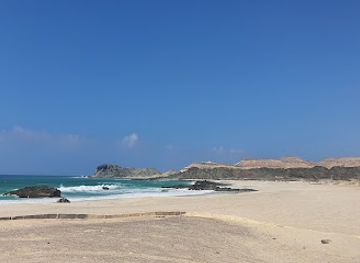 oman/al-wusta-governorate/shop/ras-madrakah-beach